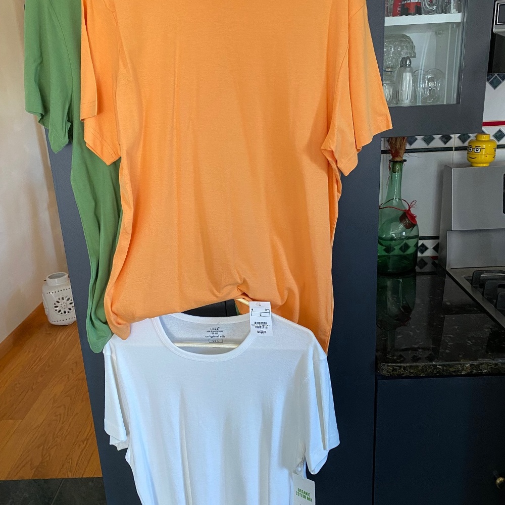 H&M tees